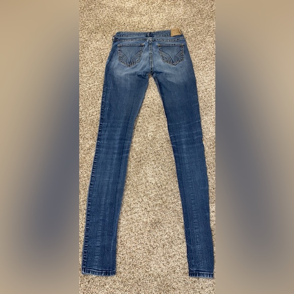 Guess and Hollister jeans size 24 (like a 00) super skinny - Picture 5 of 5